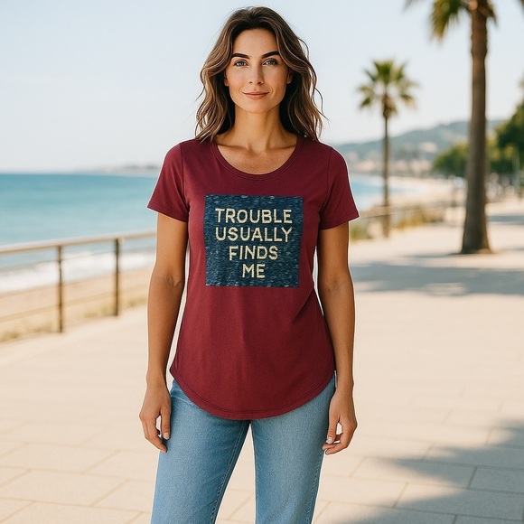 EUC Harry Potter Women’s XS Short Sleeved T-Shirt Maroon - Picture 1 of 5